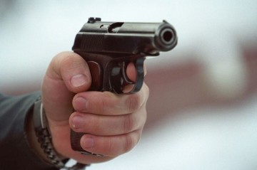 1 killed, 4 injured in shooting outside Iran courthouse