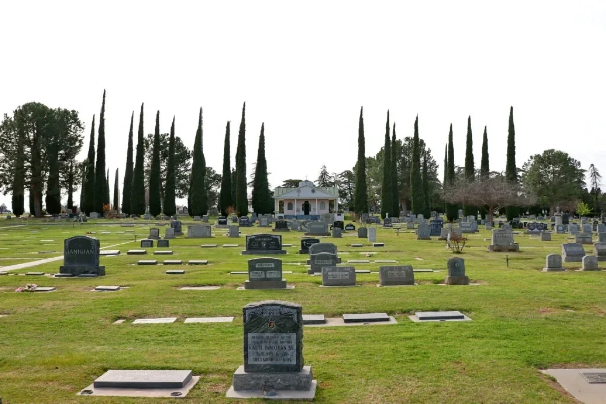 Armenian cemetery was burned in US