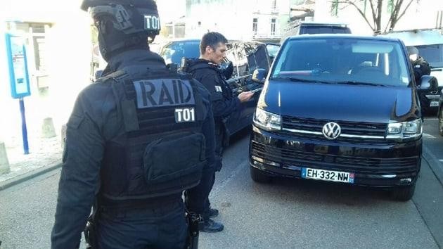 Five injured in France synagogue car arson
