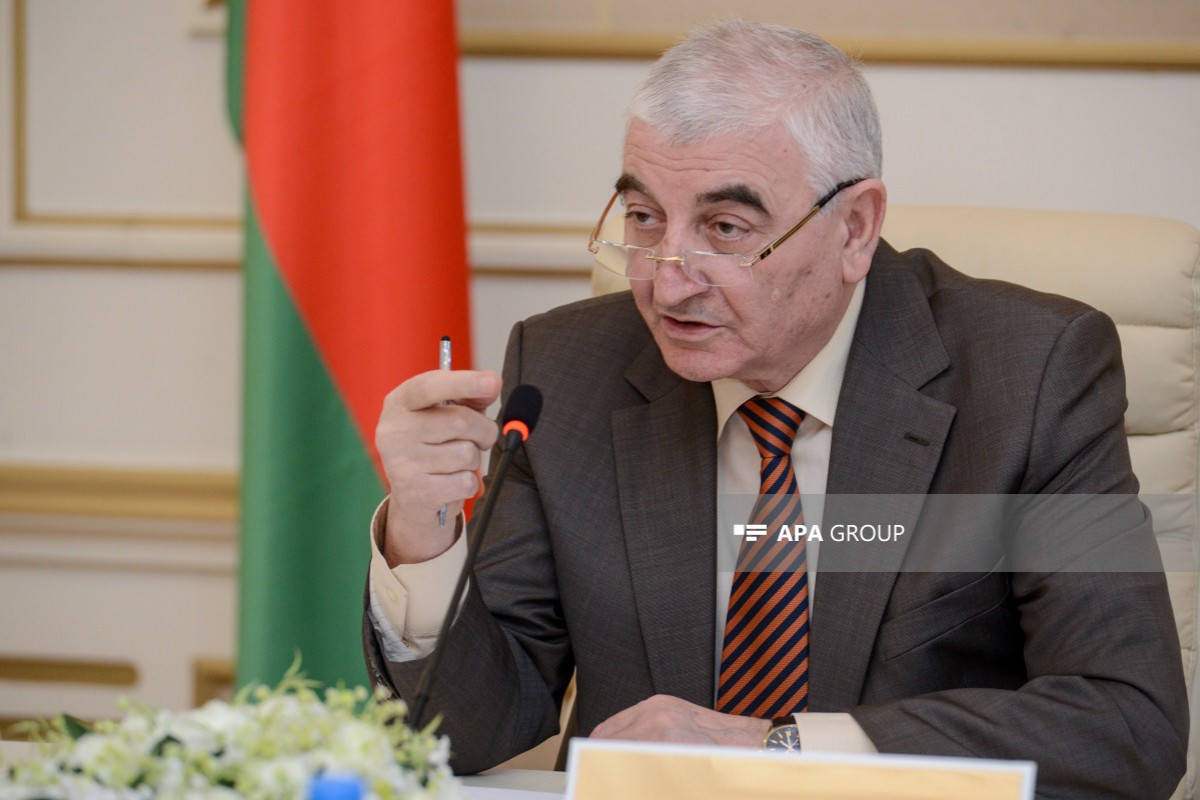 881 people registered as candidates for parliamentary elections