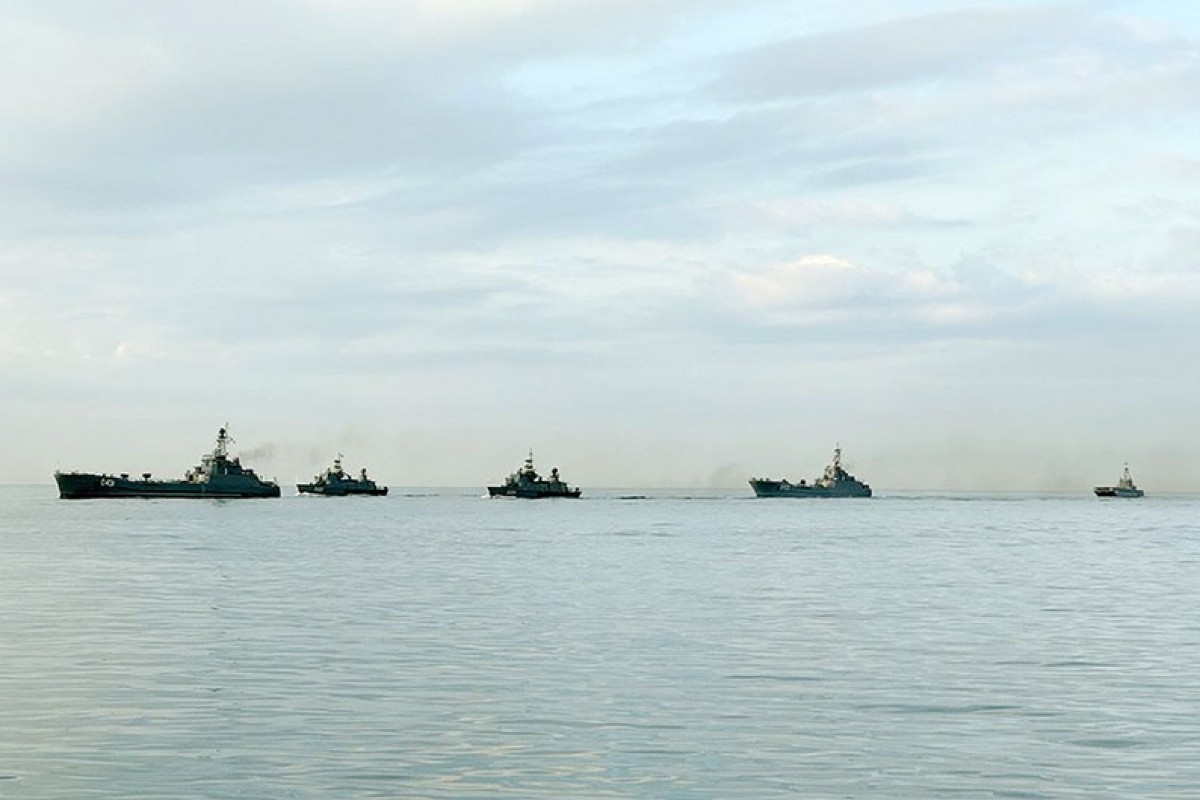 Азербайджан вывел в море боевые корабли -