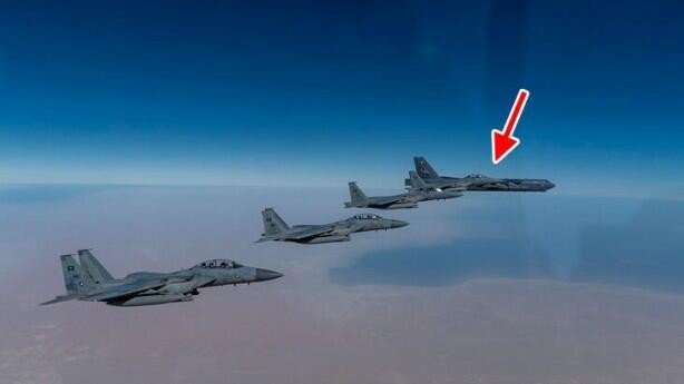 B-52H bombers train near Kaliningrad with NATO