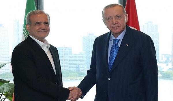 Erdogan and Pezeshkian discuss relations, Ramadan