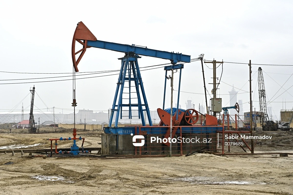 Азербайджанская нефть продолжает падать в цене