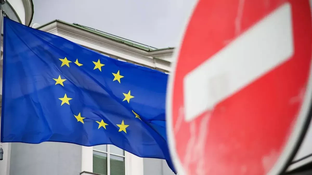 European Commission pushes for stronger sanctions on Russia in bid to end Ukraine conflict