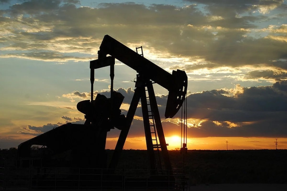 Нефть резко подешевела
