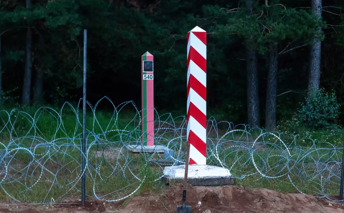 Poland ramps up patrol deployment at border with Belarus