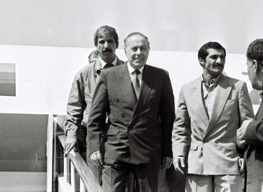Heydər Əliyev Kozlariçə dedi ki, Vaşinqtona çatdır…