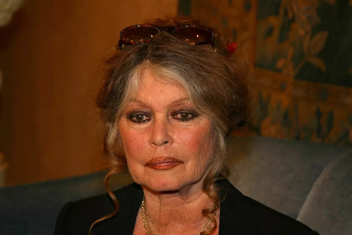 French legendary actress slams Macron for broken promises, lost trust