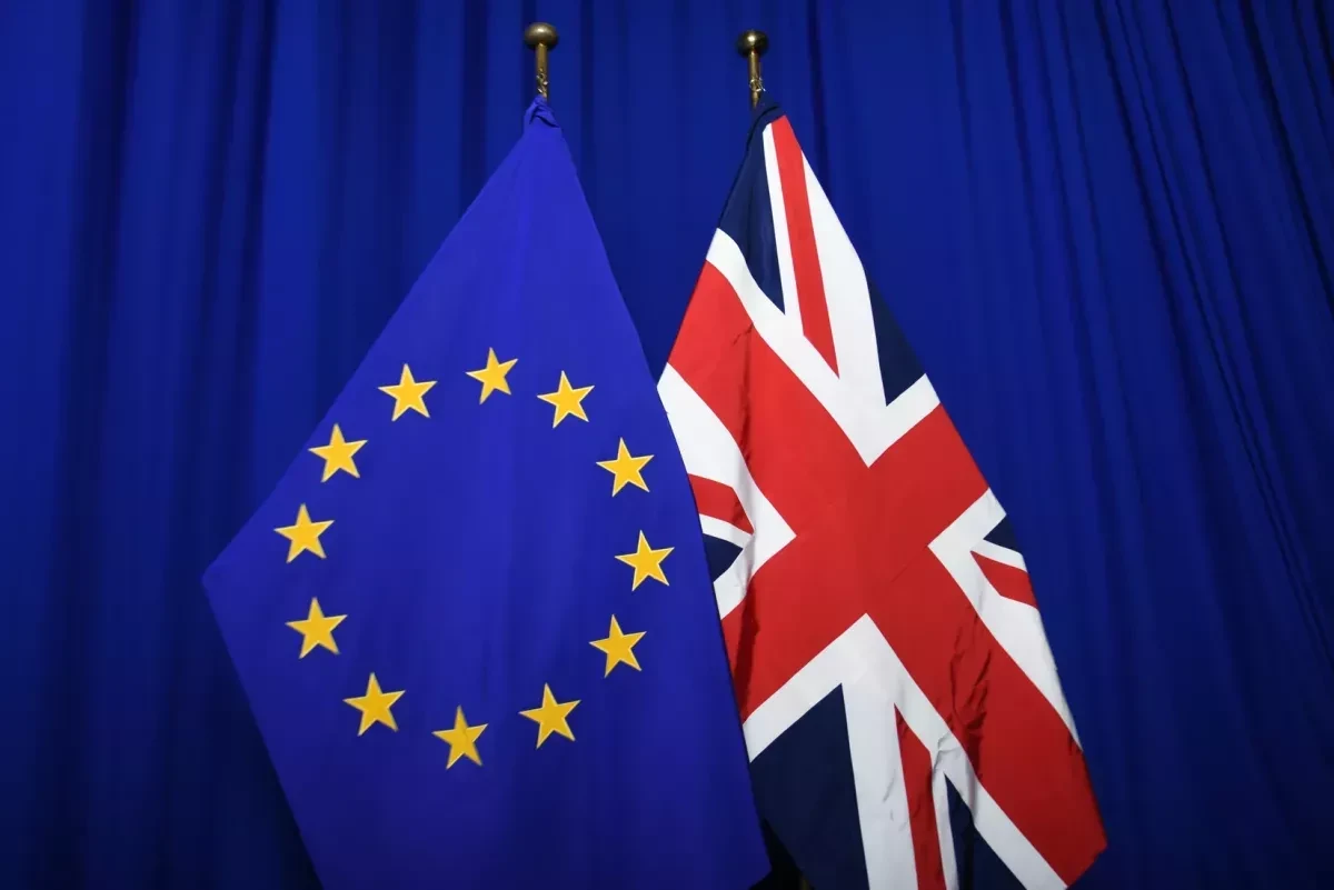 FT: EU threatens time-limited deal on UK food exports unless fishing access secured