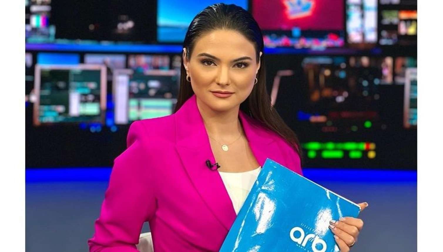 Tanınmış aparıcının adından istifadə edib... -