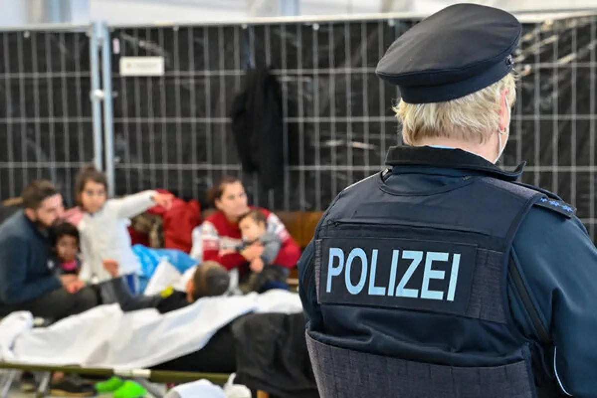 Germany plans regular deportations of Afghans, sends delegation to Kabul
