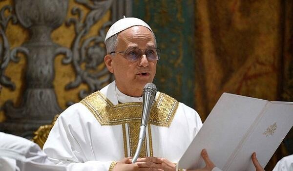 Pope says he carries photo of killed Lebanese boy