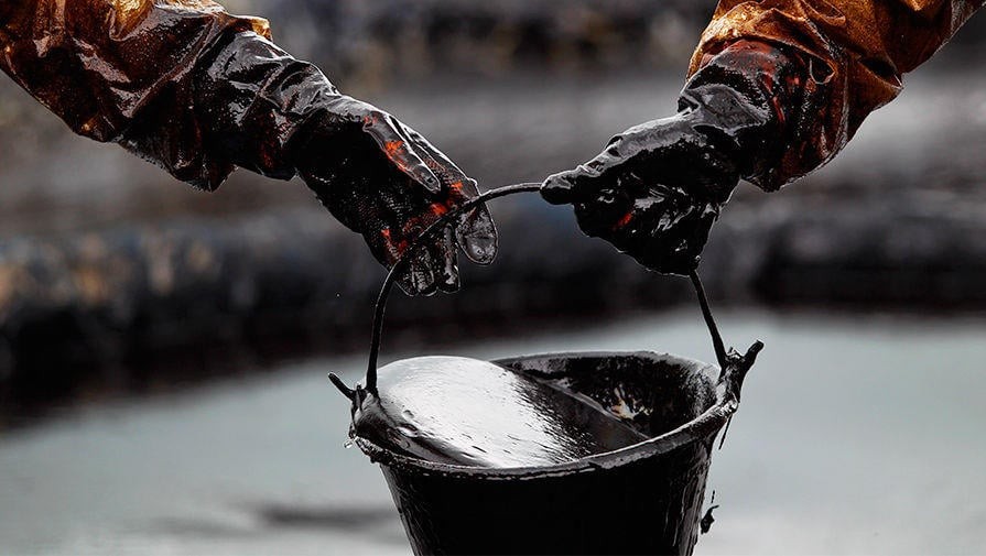 Oil prices fall on global markets