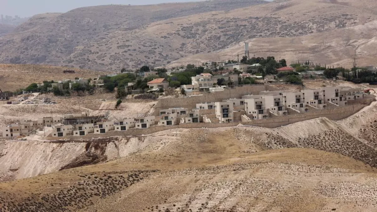 Media: Israeli settlers set West Bank mosque on fire
