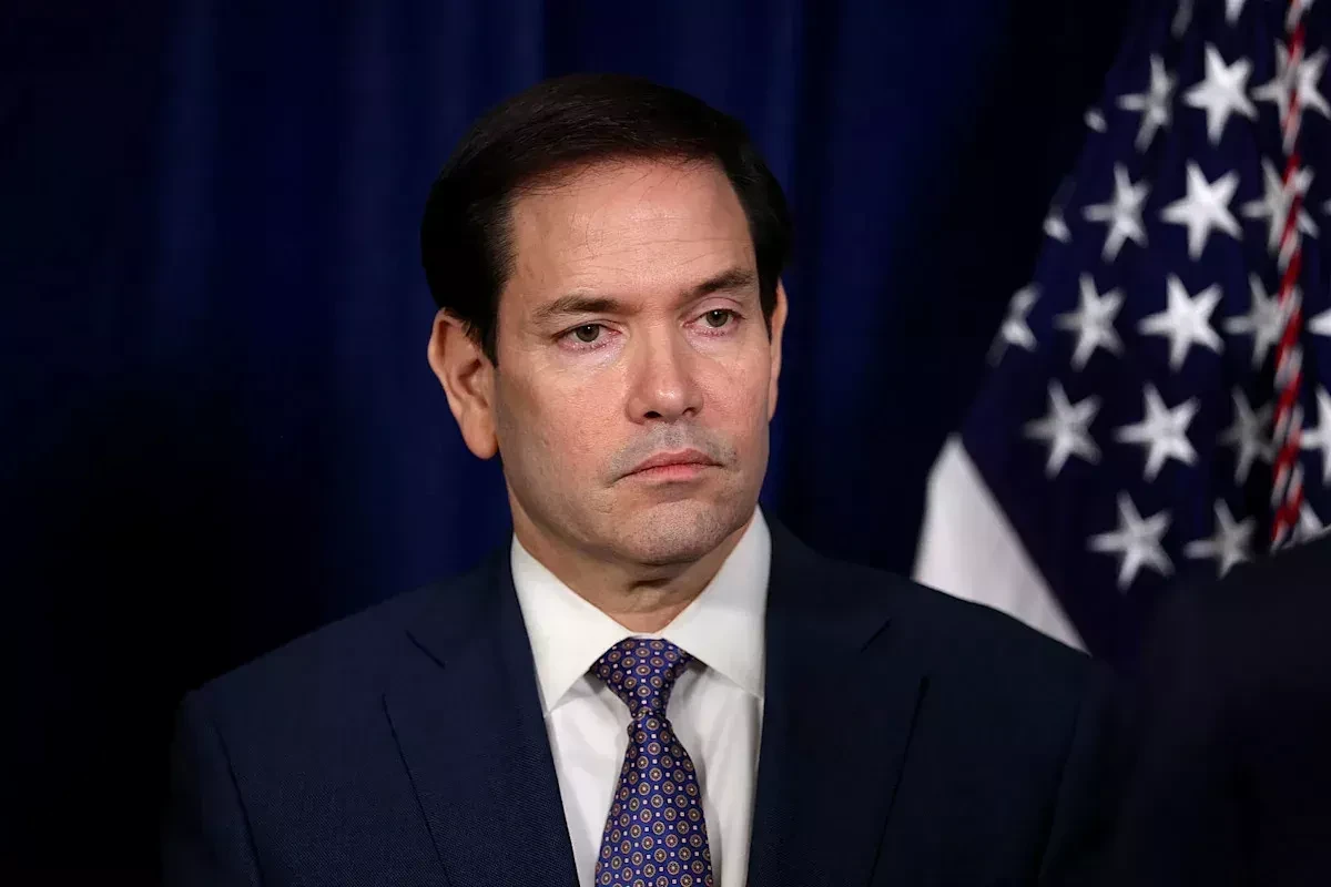 China allows sanctioned US state secretary entry in diplomatic workaround Photo