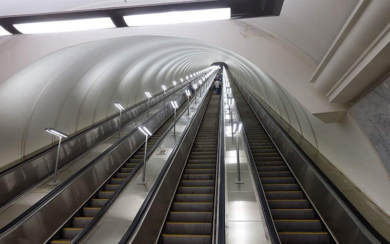 Bakı metrosunda həyəcan: Eskalator qəfil dayandı və azyaşlı...