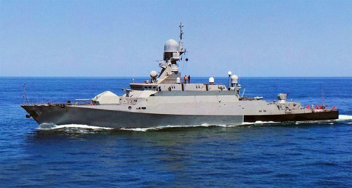 Russian frigate fires warning shot at UK-registered yacht