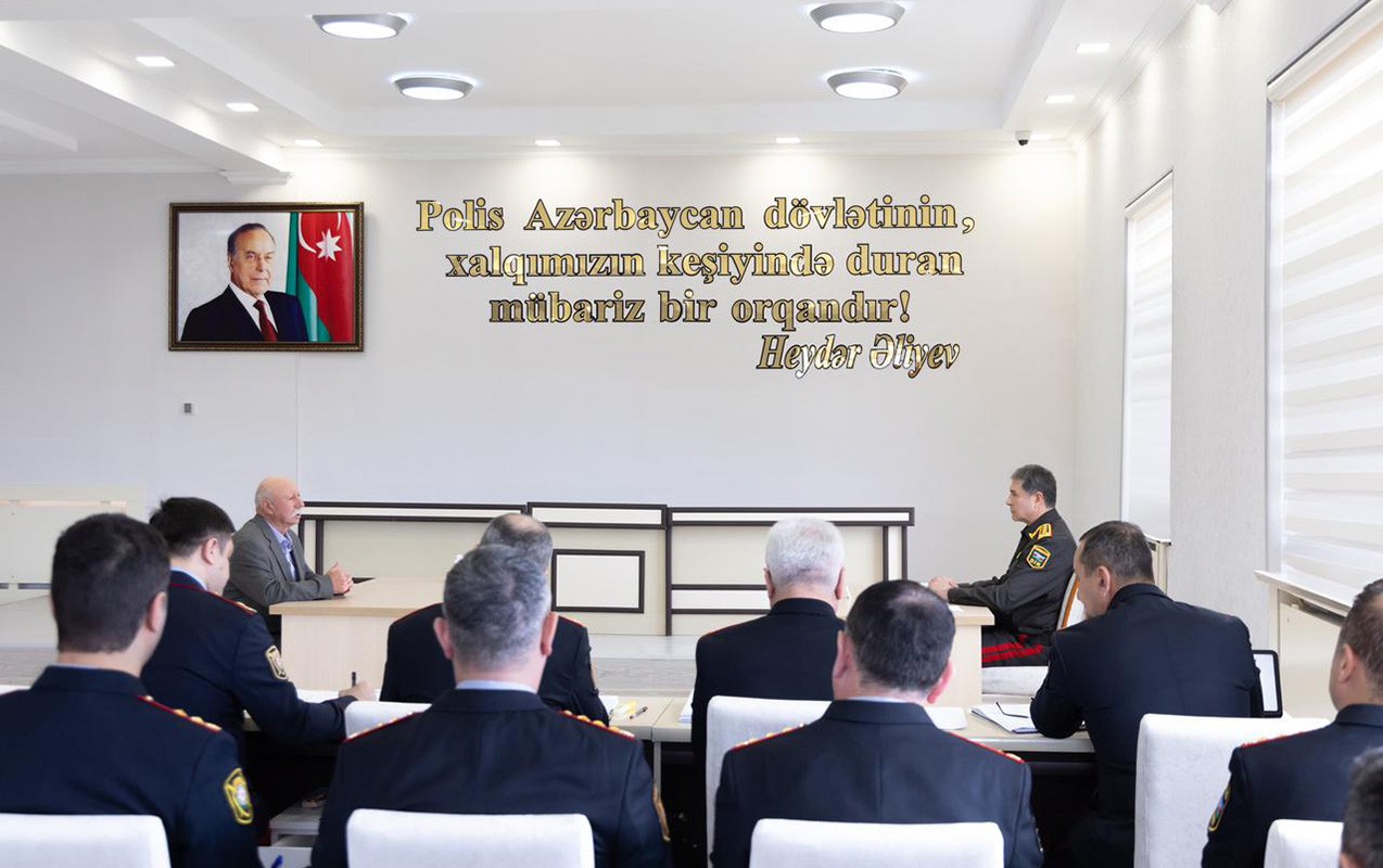 Vilayət Eyvazov rəislərə tapşırıqlar verdi -