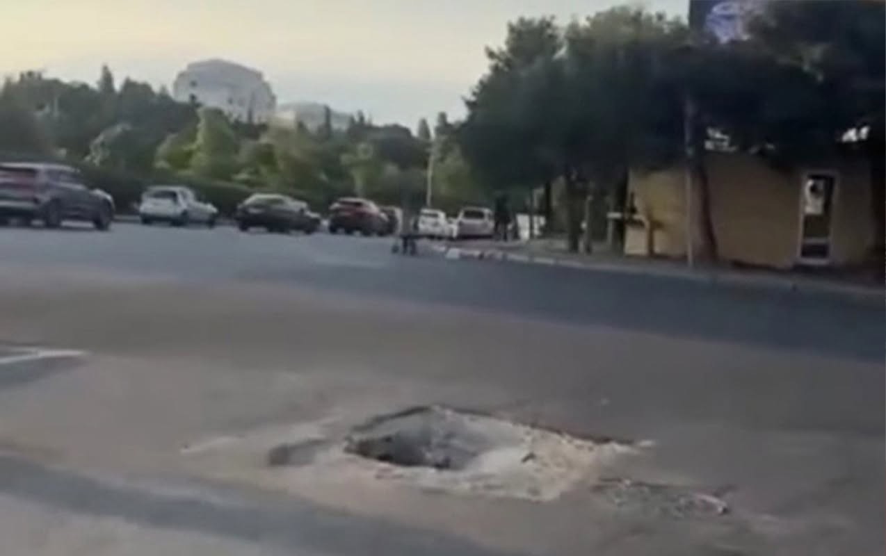 Binəqədidə yol çökdü - Video