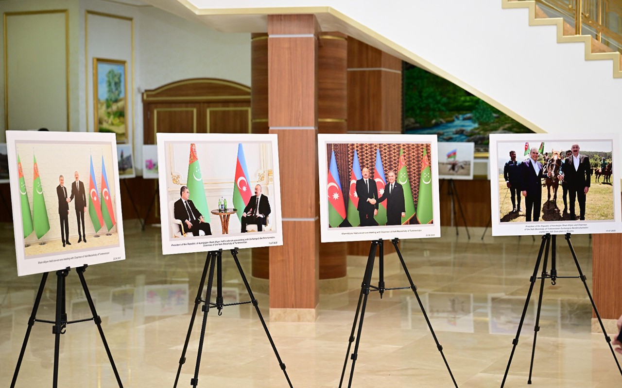 “Azərbaycan — obyektivdən tarixə” - Fotolar