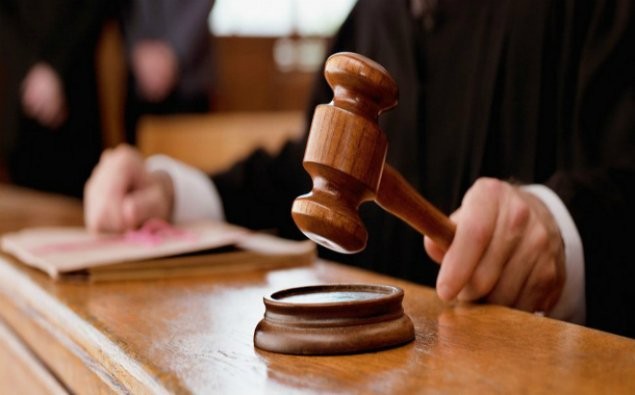 Təqaüdçü valideynlər 45 yaşlı oğullarını boğaraq öldürdülər