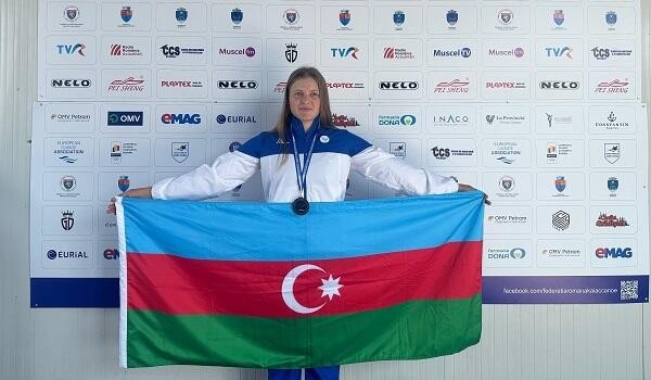 Azerbaijani wins silver at European Championships