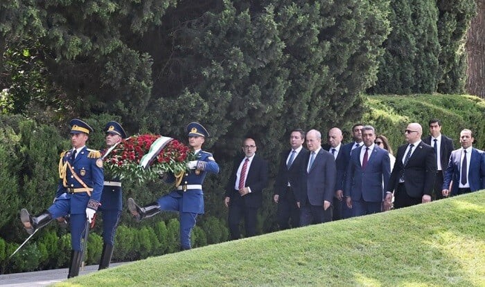 Prime Minister of Palestine visits Alley of Honors - Photo