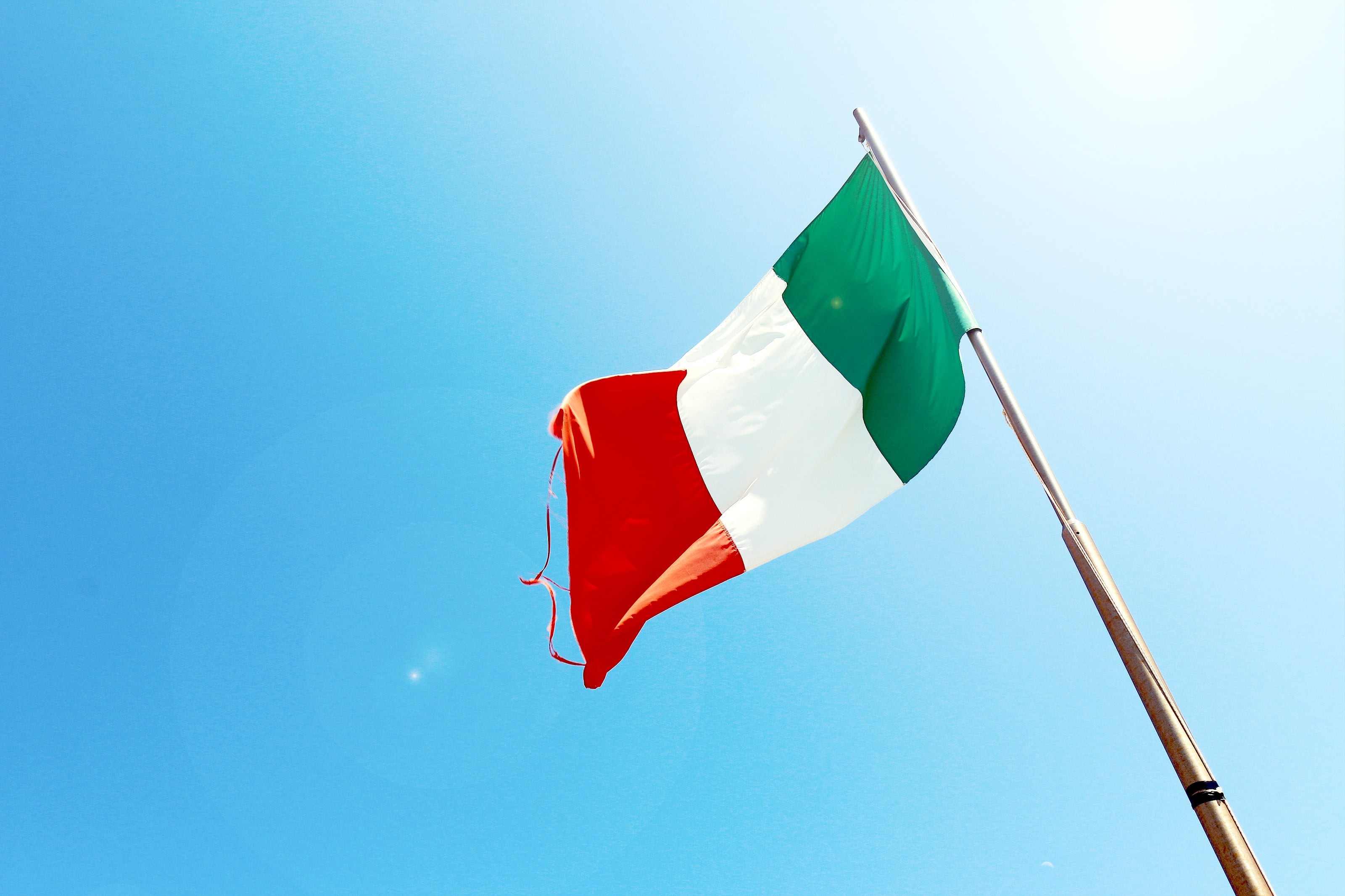 Italy expels two Russian diplomats