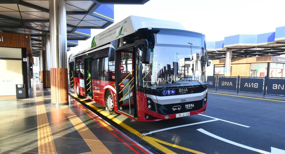 BakuBus"dan sərnişinlərdən küsən sürücü ilə bağlı - AÇIQLAMA