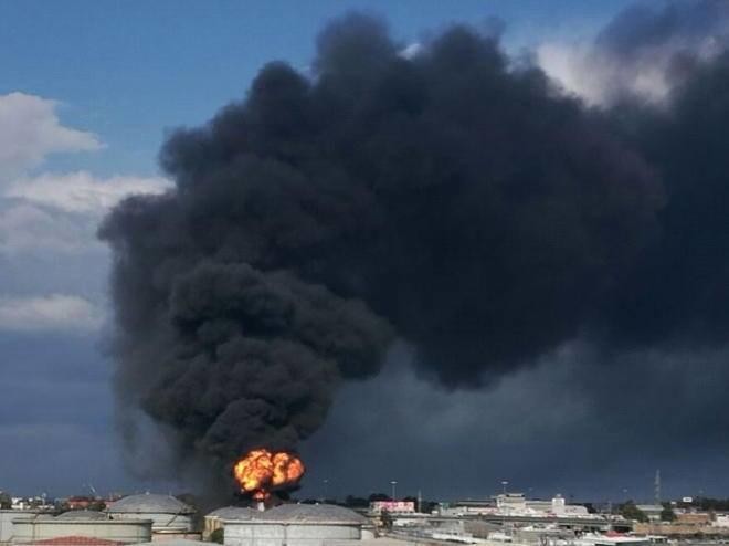 Israel destroys Hezbollah weapons depots