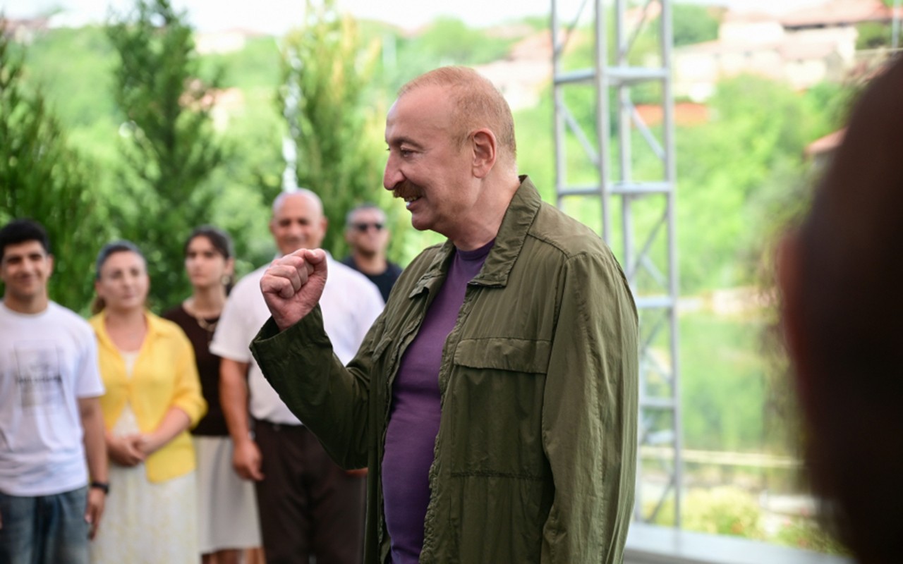 “Daha yumruq dövrü olmayacaq”