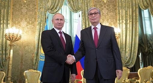 Putin, Tokayev hold informal talks at BRICS summit
