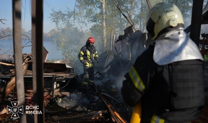 Azerbaijani restaurant in Kyiv hit amid Russian attack - Photo