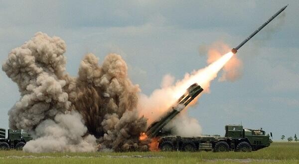 Russian strike kills three, injures four in Donetsk region