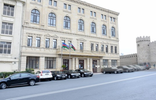 Konstitusiya Məhkəməsi borc müqaviləsinə dair parlamentə tövsiyə ünvanlayıb