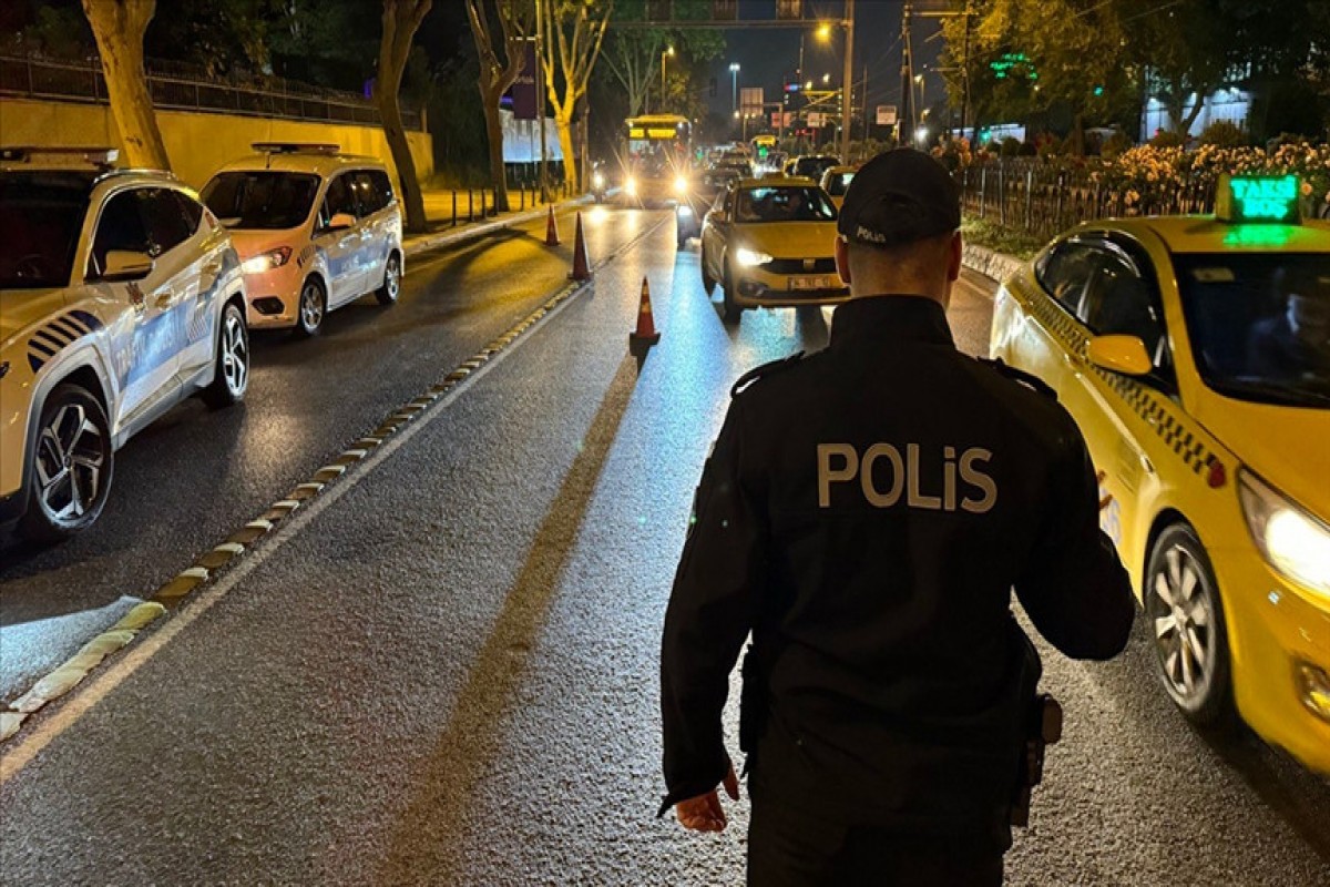 İstanbulda reyd zamanı 1005 nəfər saxlanılıb