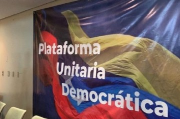 Оппозиция Венесуэлы наконец смогла зарегистрировать своего кандидата в президенты