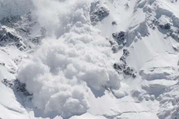Tragic avalanche claims lives of two Azerbaijani soldiers in Gadabay district