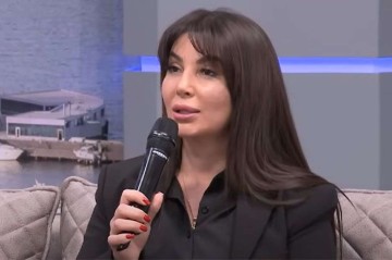 Eltisini evin mətbəxində əməliyyat edibmiş...