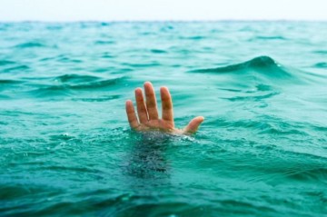 На пляже Шихово в Баку утонули в море двое подростков