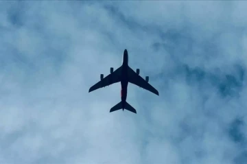 Israel keeps its airspace closed amid tensions with Iran