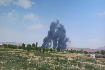 Israeli strikes hit oil refinery in Tabriz as tensions escalate