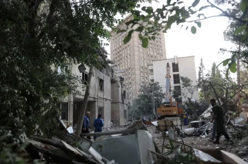 Minister: Israeli attacks leave at least 1,800 injured in Iran