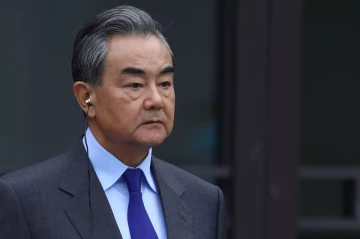 Chinese FM launches European tour to reinforce trade, political cooperation