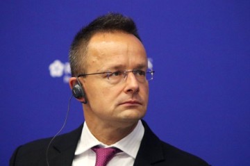 Венгрия потребовала от ЕС ввести санкции против трех украинских военных