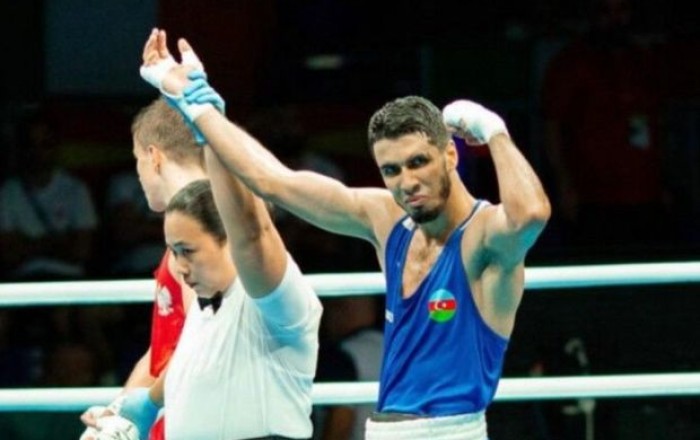 Азербайджанский боксер стартовал с победы на чемпионате Европы