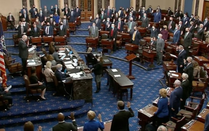 Законопроекты о помощи Украине, Израилю и Тайваню, а также конфискации активов России прошли процедурное голосование в Сенате