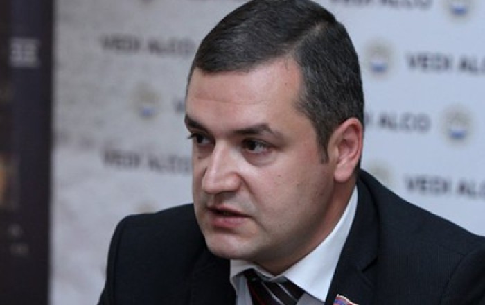 Призывавшего к свержению власти в Армении Уриханяна задержали в России