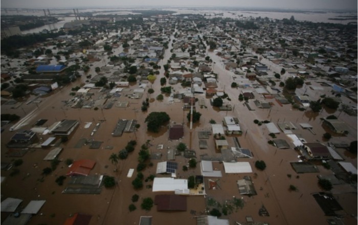 На юге Бразилии число погибших в результате наводнений превысило 130